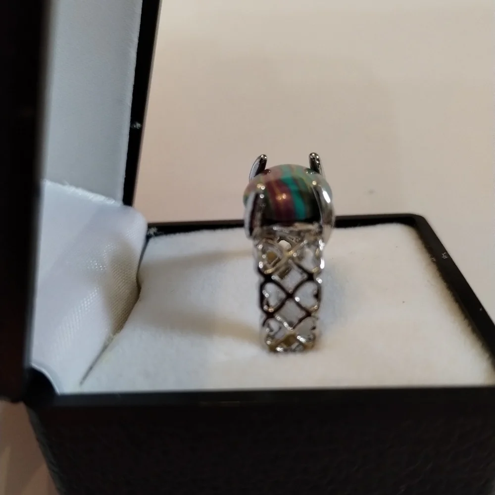 New women's size 8.5 multi colored ring